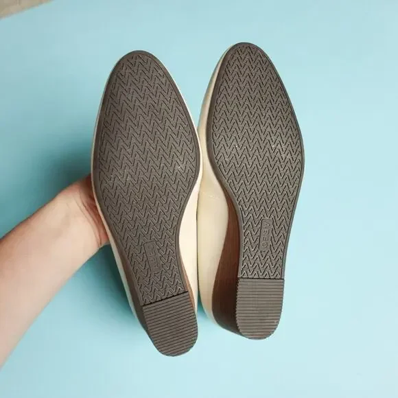 NWOT Abeo Veranda Stacked Cream Leather Almond Toe Wedge Heels Size 9 - Picture 7 of 9